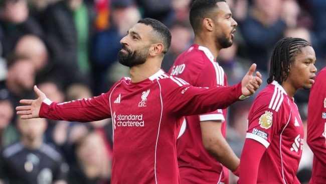 Rio Ngumoha ghi bàn lịch sử cho Liverpool tại Anfield.