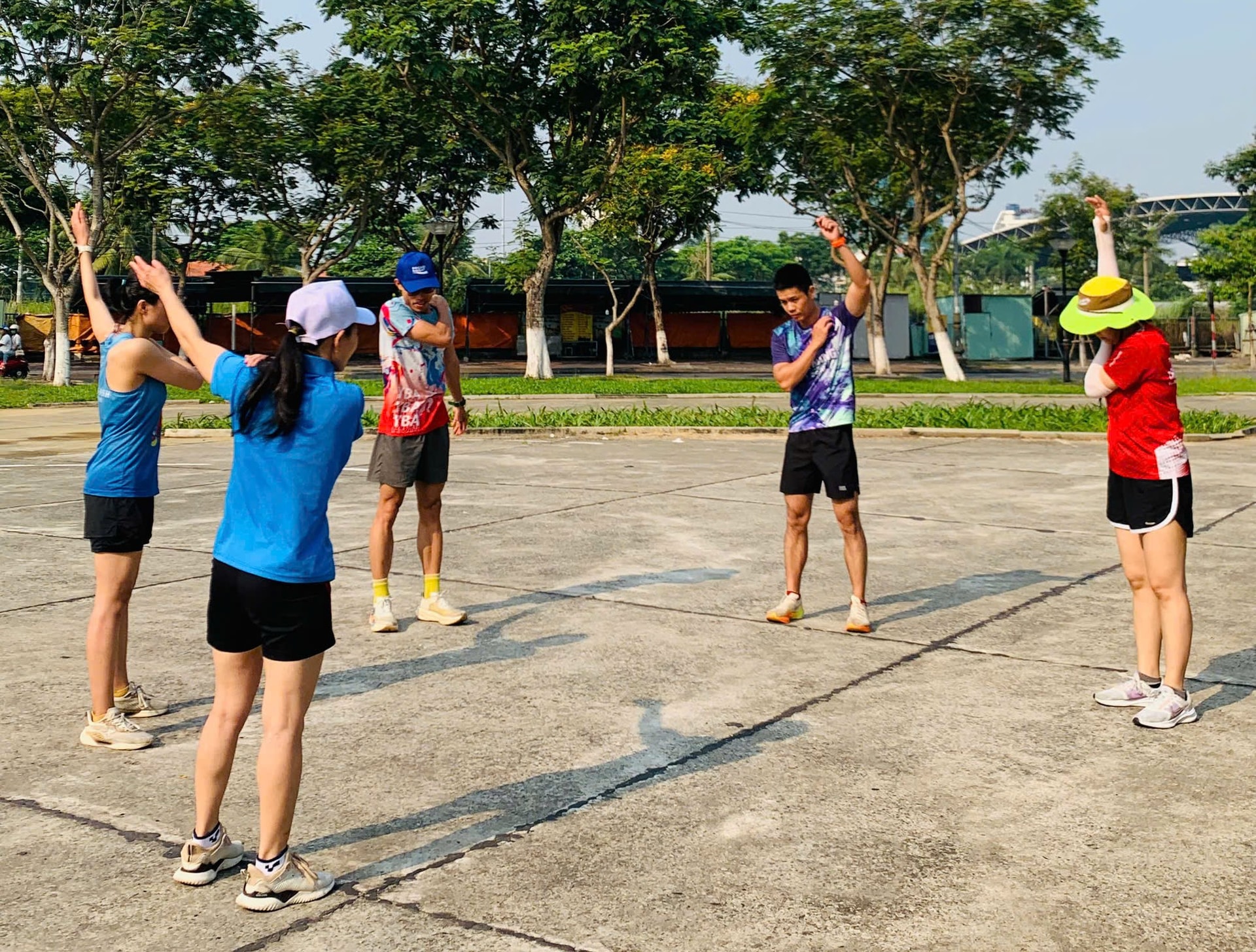 Các VĐV Đội tuyển Công an thành phố tập trung nâng cao thể lực, sức bền và kỹ thuật thi đấu. Ảnh: LÊ HÙNG