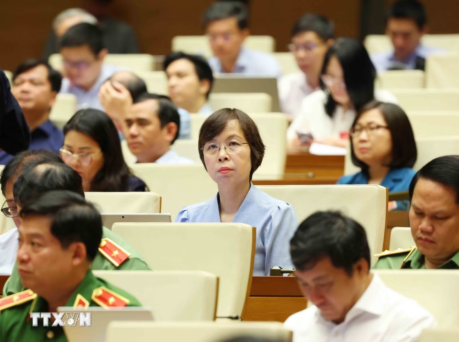 ttxvn-hoi-nghi-toan-quoc-quan-triet-va-trien-khai-nghi-quyet-trung-uong-ii-khoa-xiv-15-resize.jpg