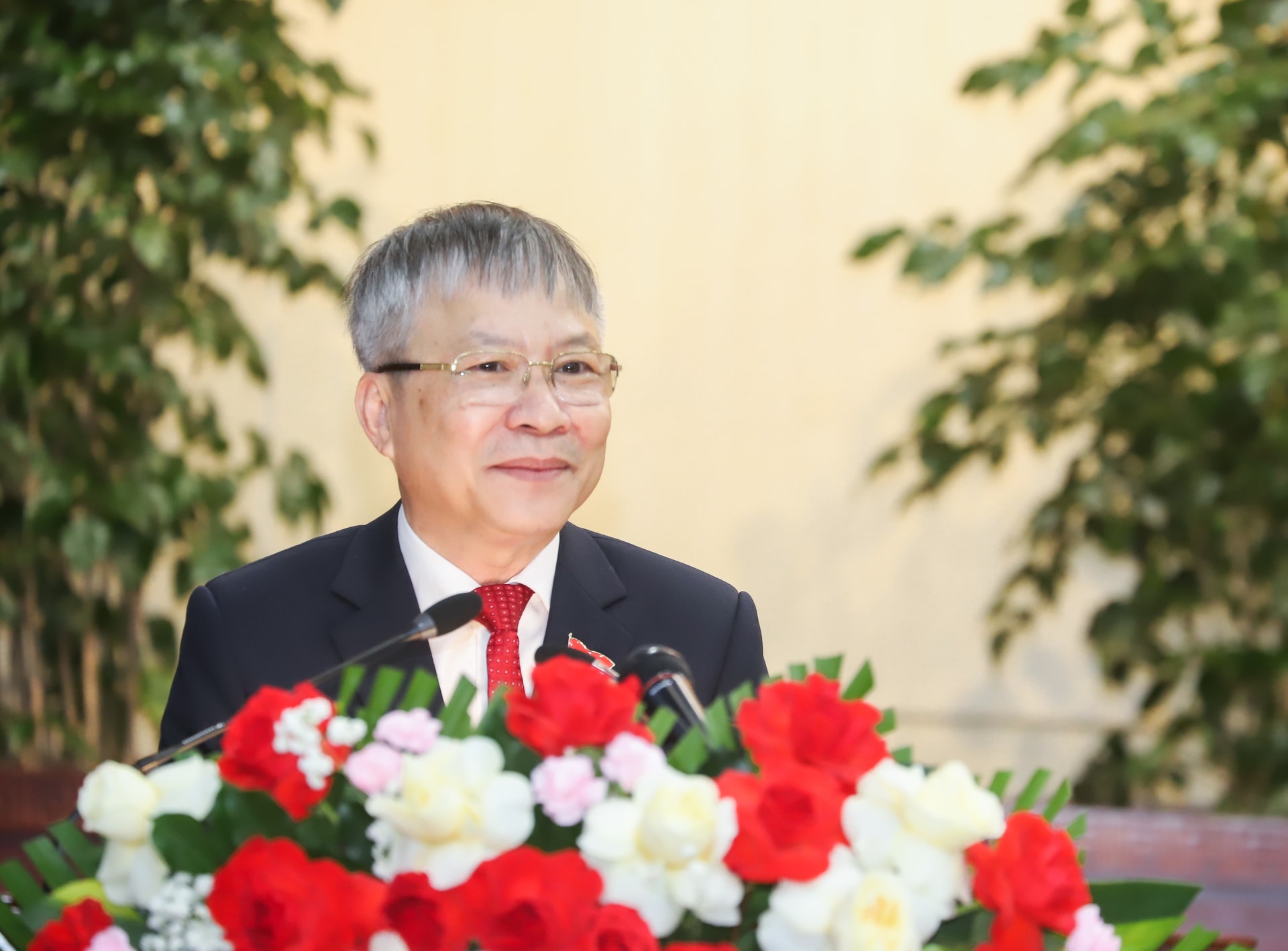 Phó Bí thư Thành ủy, Chủ tịch HĐND thành phố khóa X Nguyễn Đức Dũng