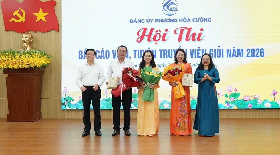 BAN GIAM KHAO
