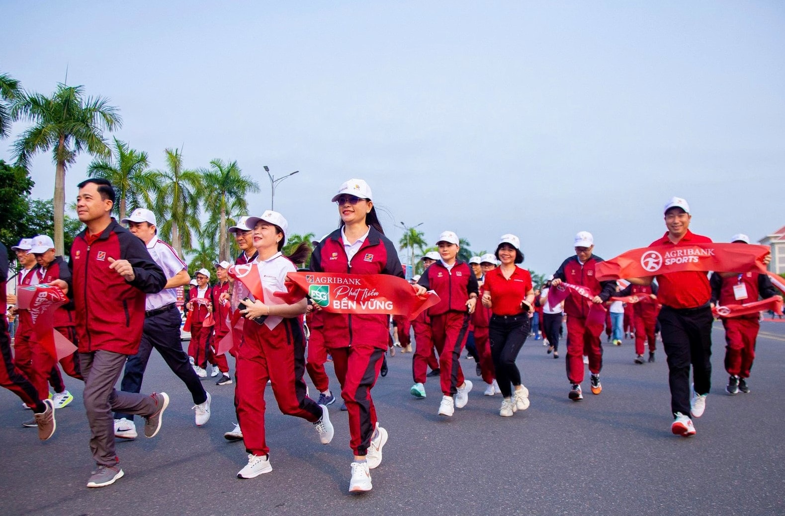 gen-h-viet-da-26-chay-dong-hanh(1).jpg