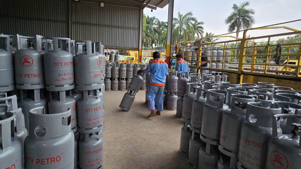 Giá gas hôm nay 21/4/2026: Bảng giá gas chi tiết 3 miền và thương hiệu lớn