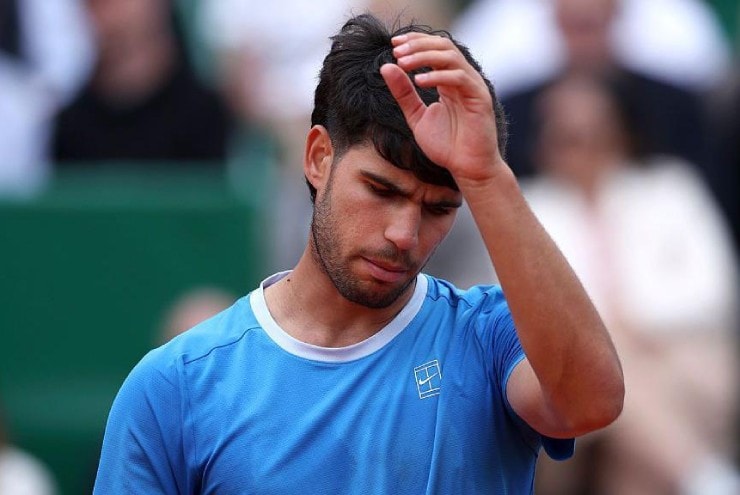 Carlos Alcaraz đang nỗ lực hồi phục chấn thương cổ tay phải để kịp dự Roland Garros
