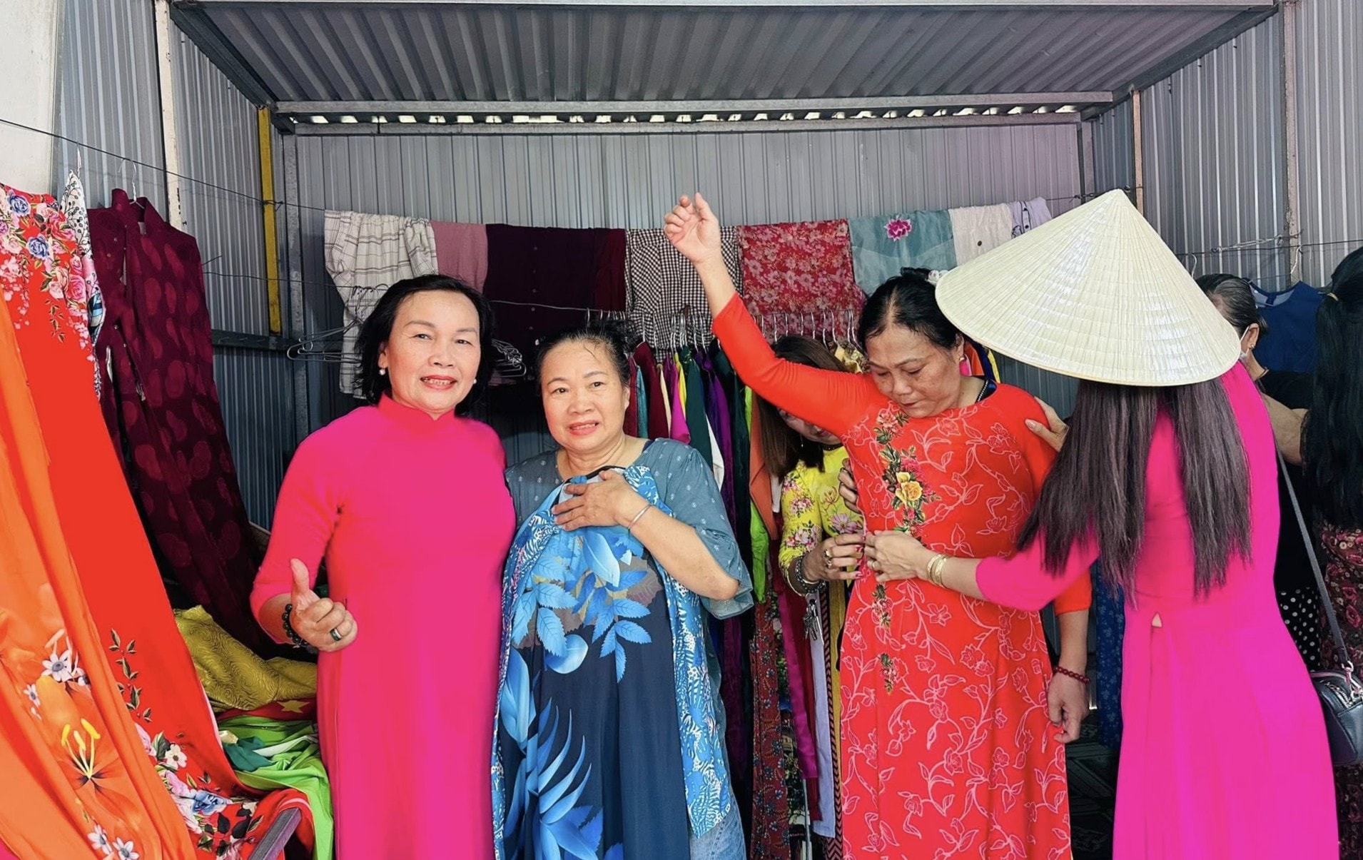 23-4aodai 1