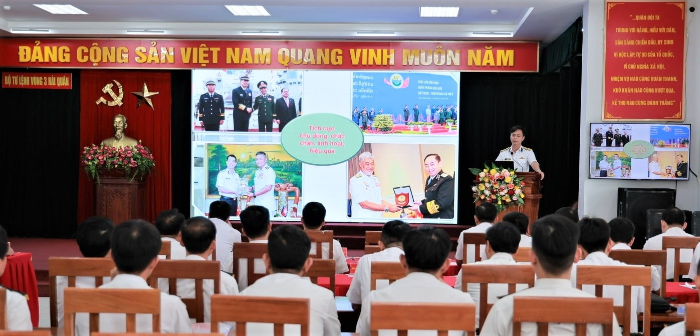 cac-thi-sinh-tham-gia-thi-vong-chung-khao-de-lua-chon-ra-dong-chi-xuat-sac-nhat(1).jpg