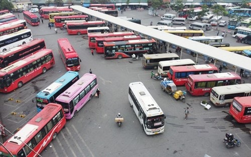 Lực lượng chức năng kiểm soát hoạt động vận tải nhằm bảo đảm an toàn giao thông và ổn định giá vé