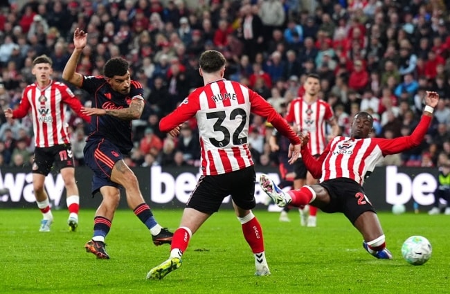 Morgan Gibbs-White đóng góp 1 bàn, 1 kiến tạo trận này.