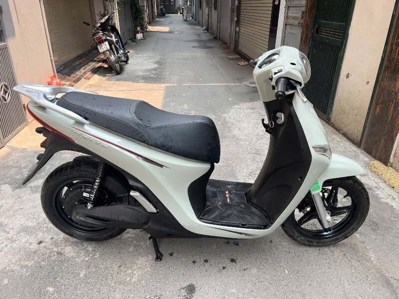 Hệ thống sạc nhanh 1000W trên VinFast Feliz 2025