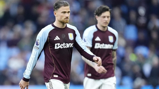 Nỗi thất vọng của các cầu thủ Aston Villa