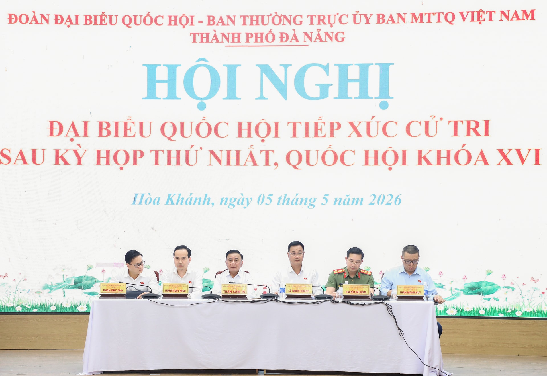 chieu.jpg