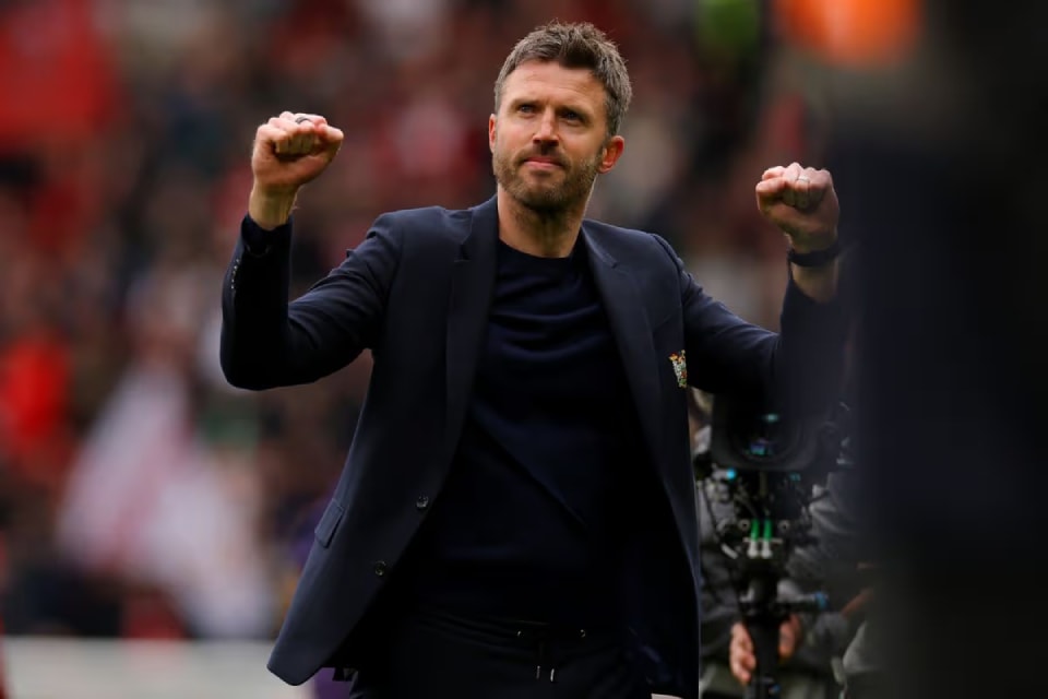 Michael Carrick hoàn thành nhiệm vụ dẫn dắt Man Utd giành vé dự Champions League.