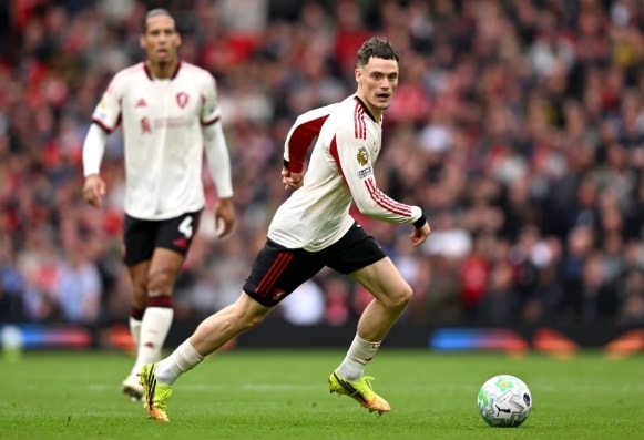 Florian Wirtz thể hiện phong độ mờ nhạt trong trận đấu kịch tính với Manchester United tại Old Trafford.