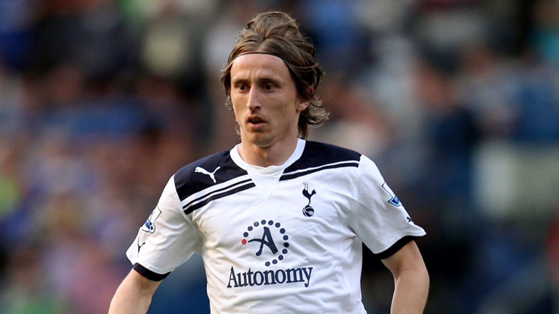 Luka Modric trong màu áo Tottenham Hotspur tại London.