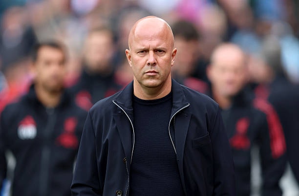 Arne Slot dường như chưa kiểm soát được phòng thay đồ của Liverpool.