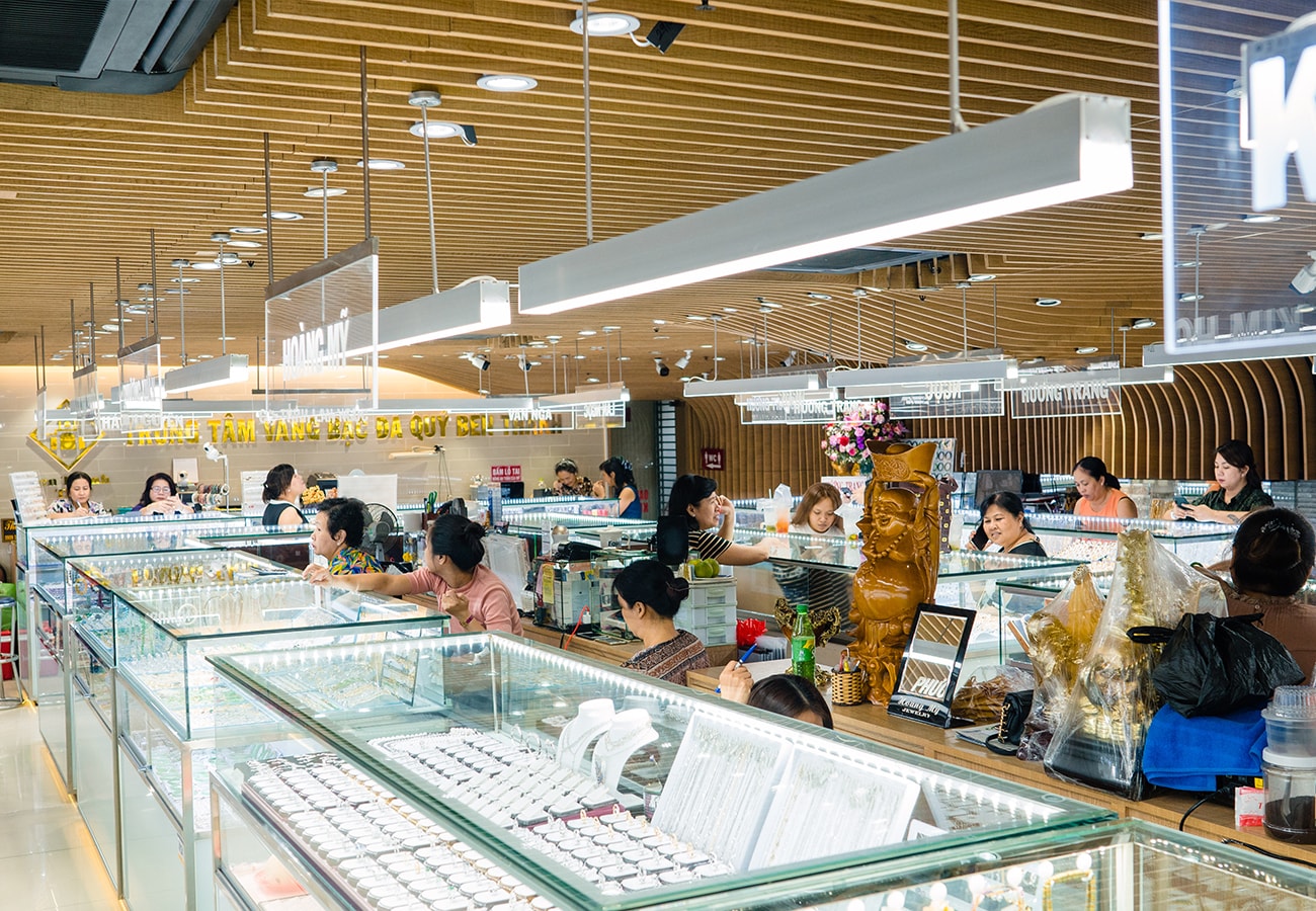 Giá vàng hôm nay 7/5/2026: Giá vàng SJC, nhẫn 9999 và vàng thế giới thứ 5 ngày mới