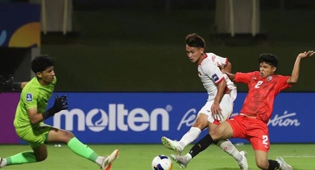 Đậu Quang Hưng tỏa sáng giúp U17 Việt Nam đánh bại U17 Yemen