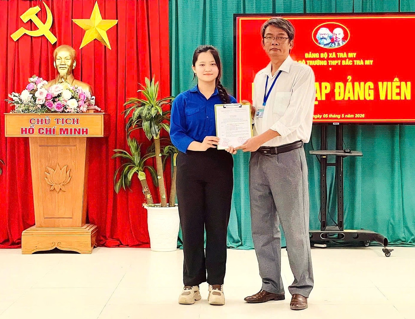 Dang vien tre Anh Thư