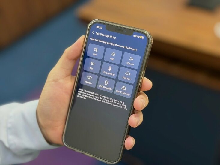 Người dùng có thể dễ dàng tìm kiếm trạm sạc và điều khiển các tính năng thông qua trợ lý ảo