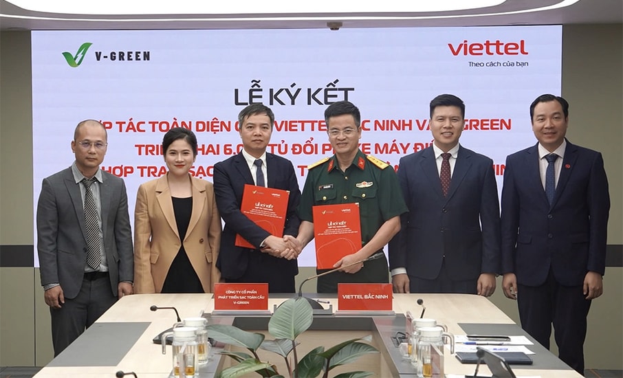 V-Green và Viettel Bắc Ninh ký kết hợp tác phát triển hạ tầng trạm sạc và tủ đổi pin