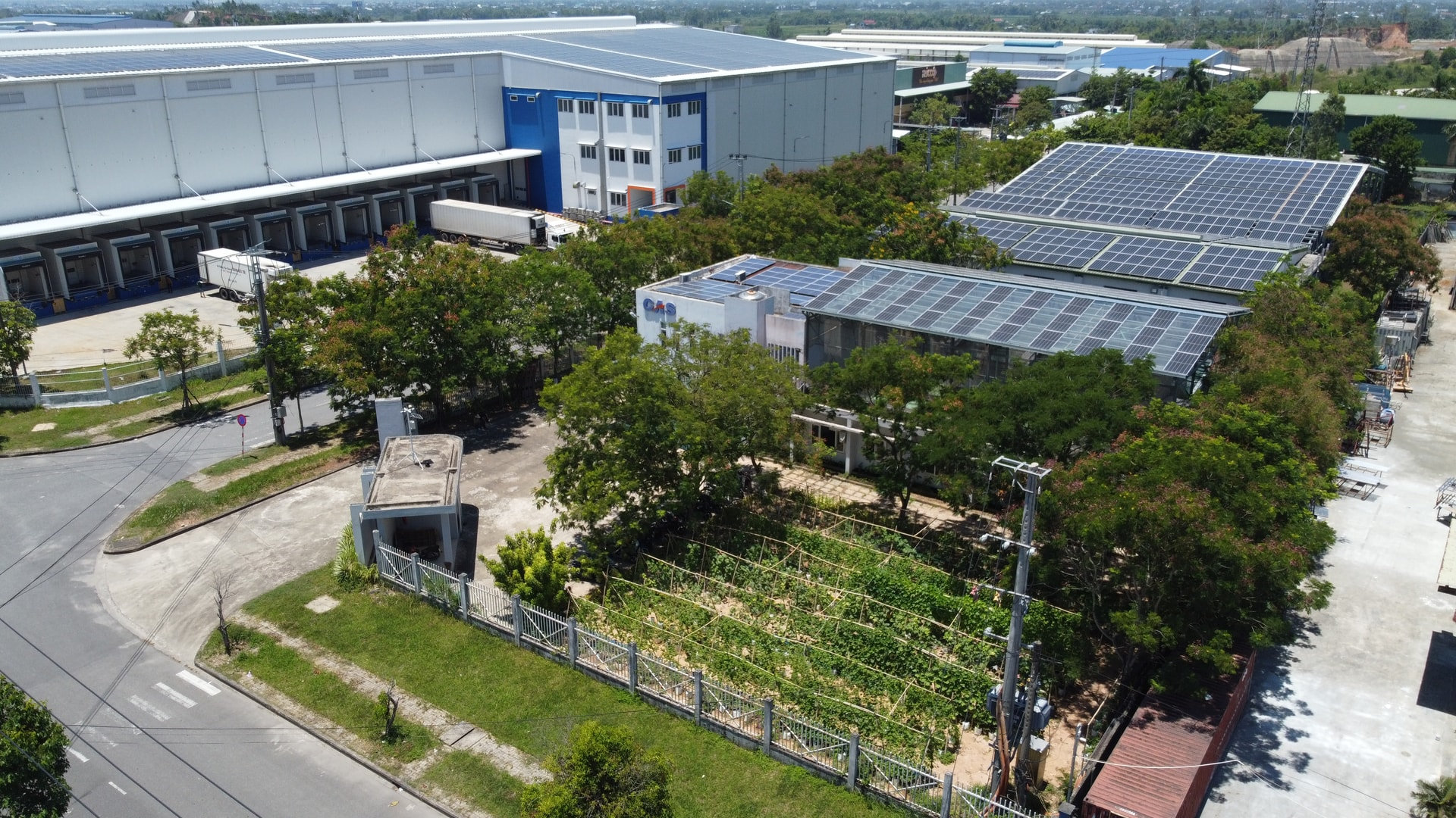 nha-may-sinh-thai-cas-tai-kcn-hoa-cam-da-nang.jpg
