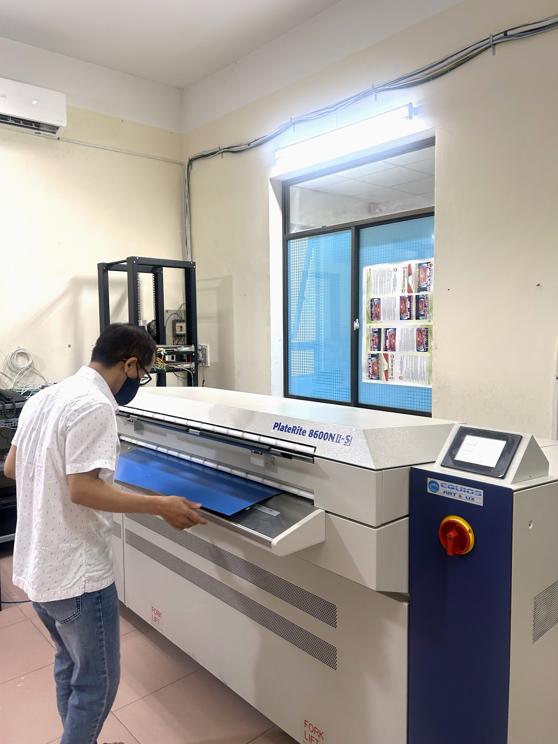 Máy hiệm kẽm in offset (1)