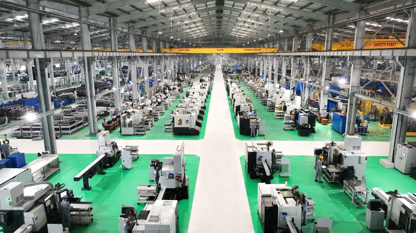 7. Dây chuyền phay tiện tại Tổ hợp cơ khí THACO INDUSTRIES