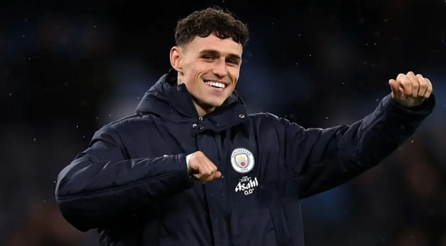 Phil Foden tỏa sáng rực rỡ với hai đường kiến tạo quyết định giúp Man City giành lợi thế trước Crystal Palace.