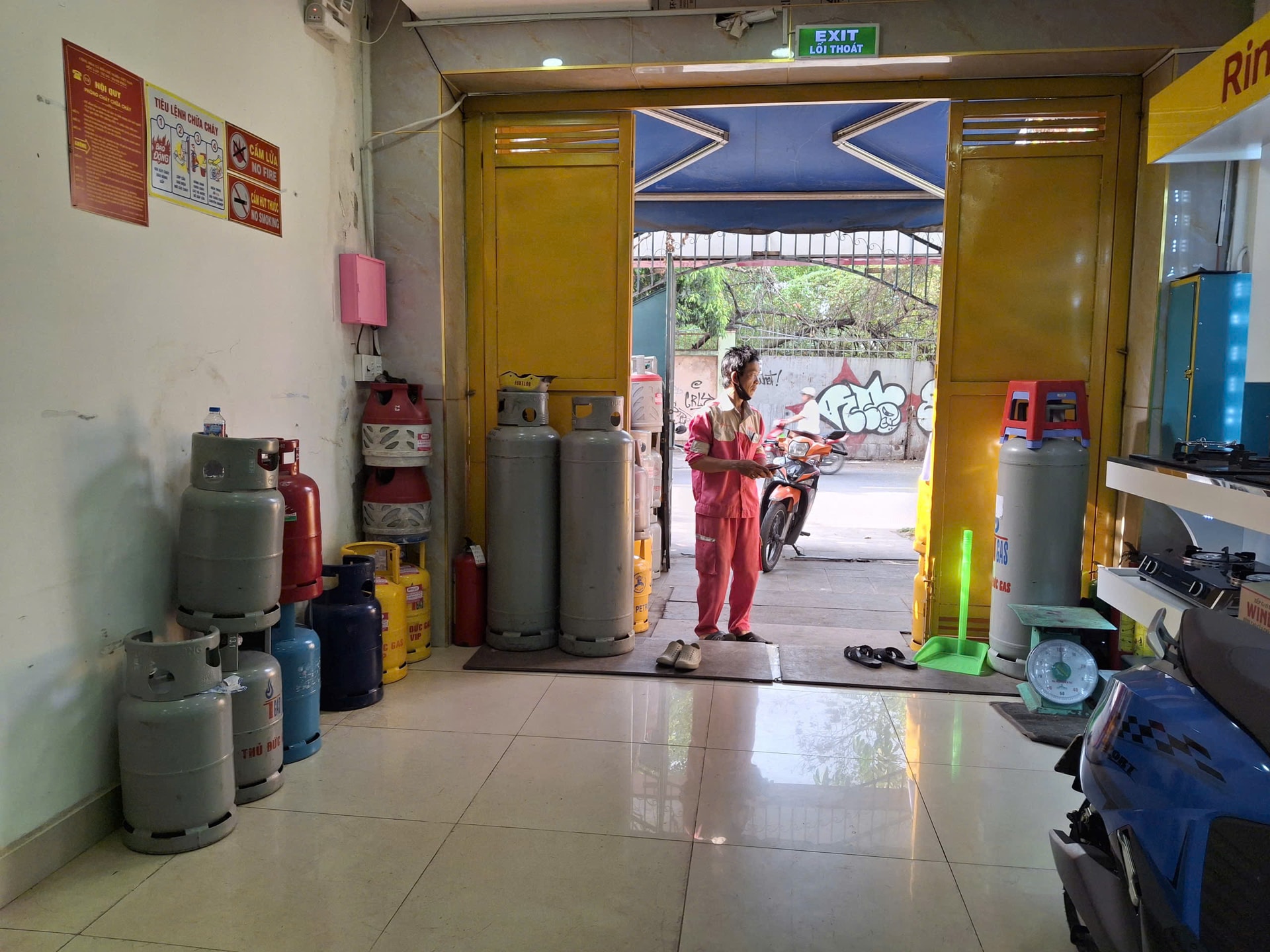 Giá gas hôm nay 15/5/2026 tiếp tục đi ngang trên cả nước