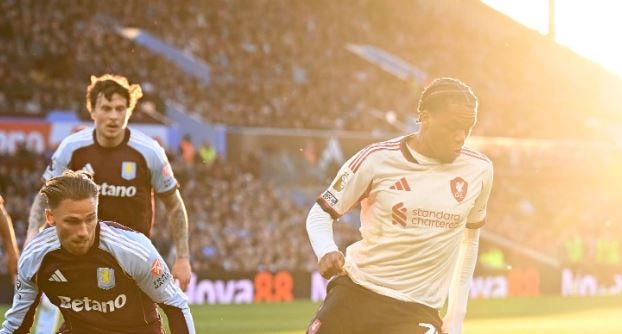 Tài năng trẻ Rio Ngumoha là điểm sáng hiếm hoi của Liverpool