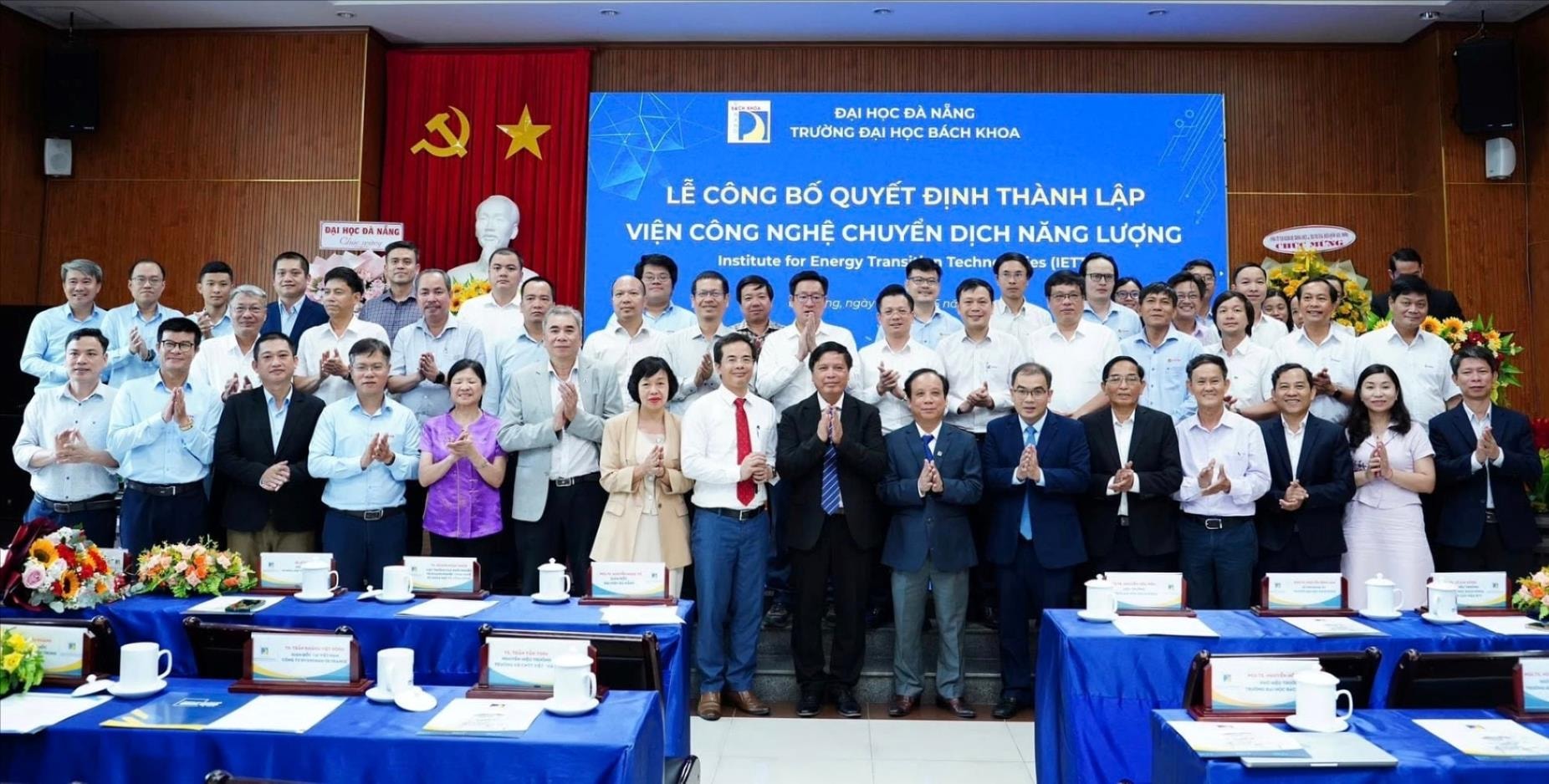 anh-minh-hoa-bai-1-chuyen-trang-dhdn(1).jpg