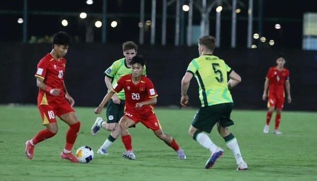 U17 Việt Nam chịu áp lực lớn trước U17 Australia tại vòng tứ kết giải châu Á 2026.