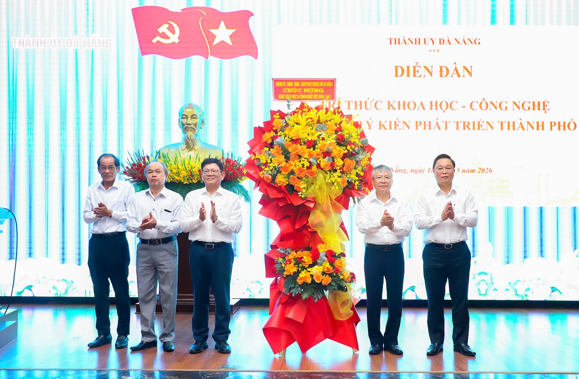 Đội ngũ trí thức khoa học đóng góp quan trọng vào sự phát triển thành ...