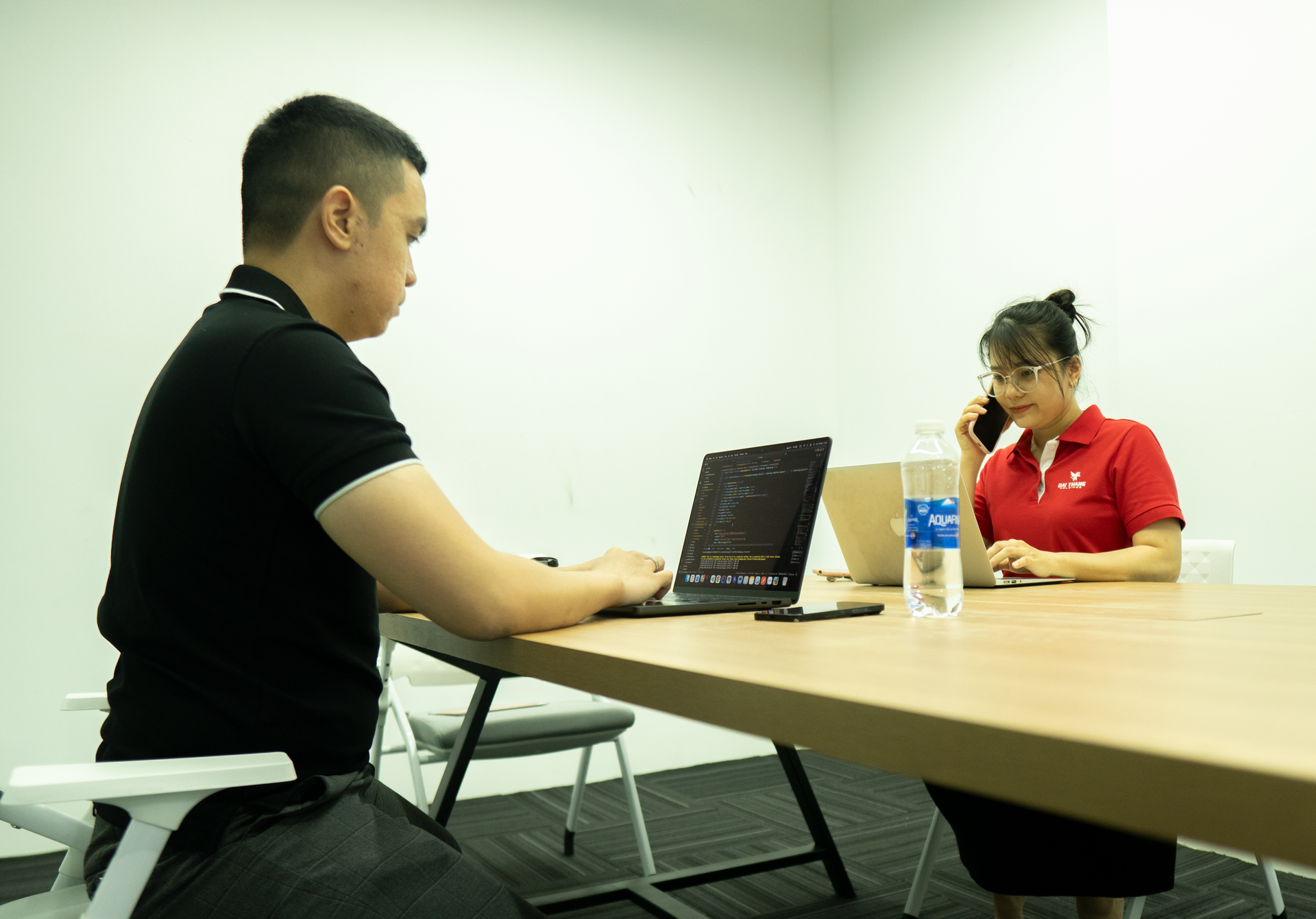 Các startup thuê vị trí làm việc tại X2 Office sẽ được cung cấp các dịch vụ về hỗ trợ pháp lý, kế toán thuế, phòng họp..
