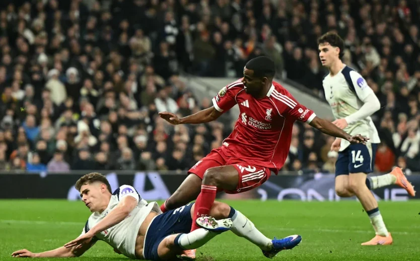Liverpool đối mặt với nhiều khó khăn về nhân sự do chấn thương trong mùa giải này.