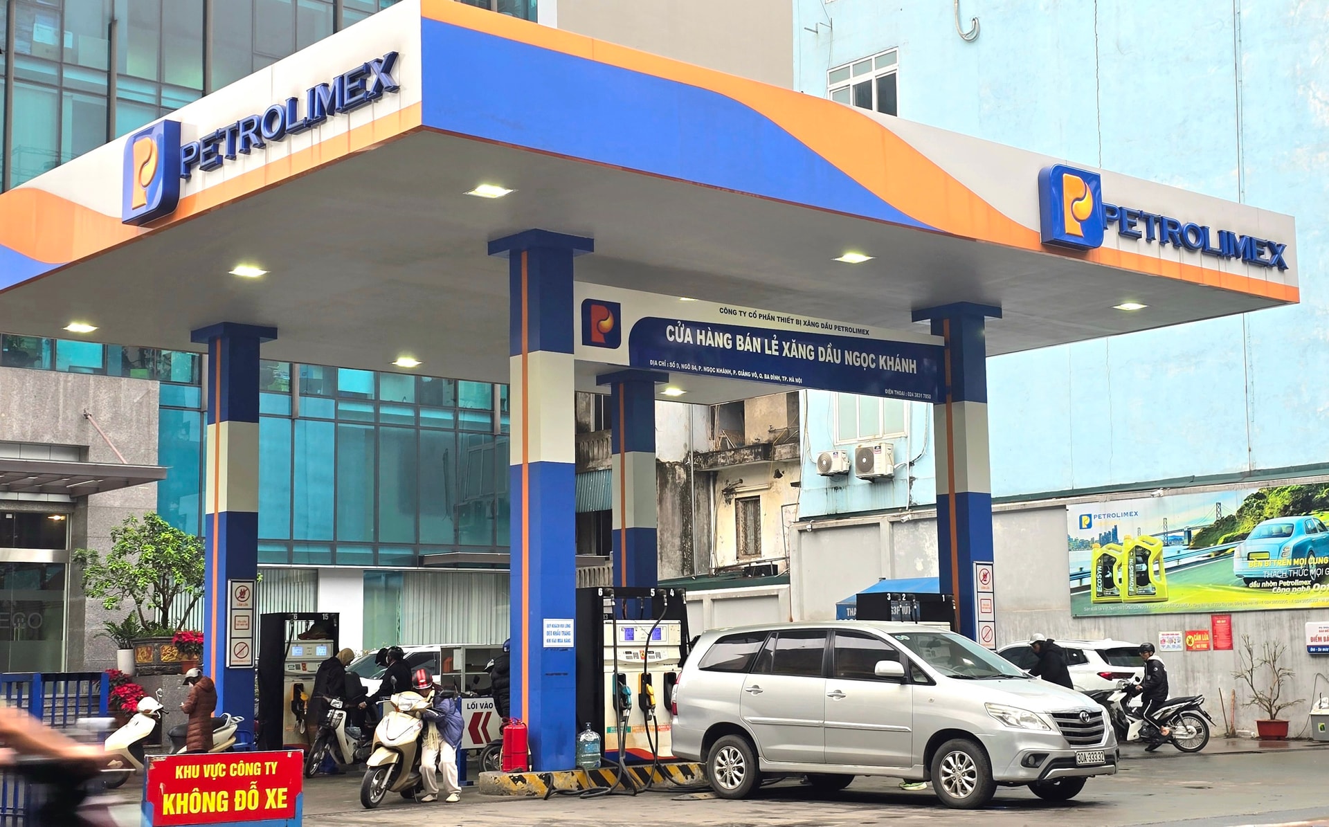 Giá xăng dầu điều chỉnh sau 15h hôm nay, dầu mazut vượt 21.400 đồng/kg