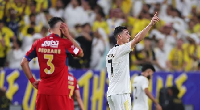 Cristiano Ronaldo ghi bàn thắng quan trọng giúp Al Nassr củng cố thế trận trước Damac.
