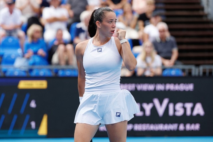 Tereza Valentova (19 tuổi, Cộng hòa Séc)