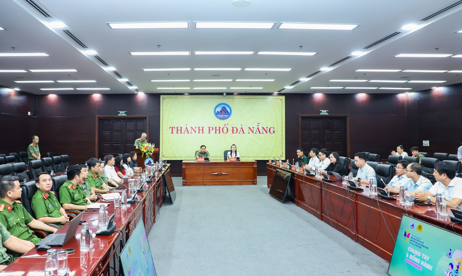 9 QUANG CANH