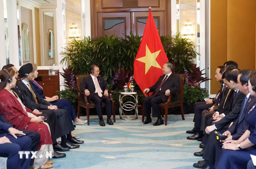 Tổng Bí thư, Chủ tịch nước Tô Lâm hội kiến Chủ tịch Quốc hội Singapore Seah Kian Peng. (Ảnh: Thống Nhất/TTXVN)