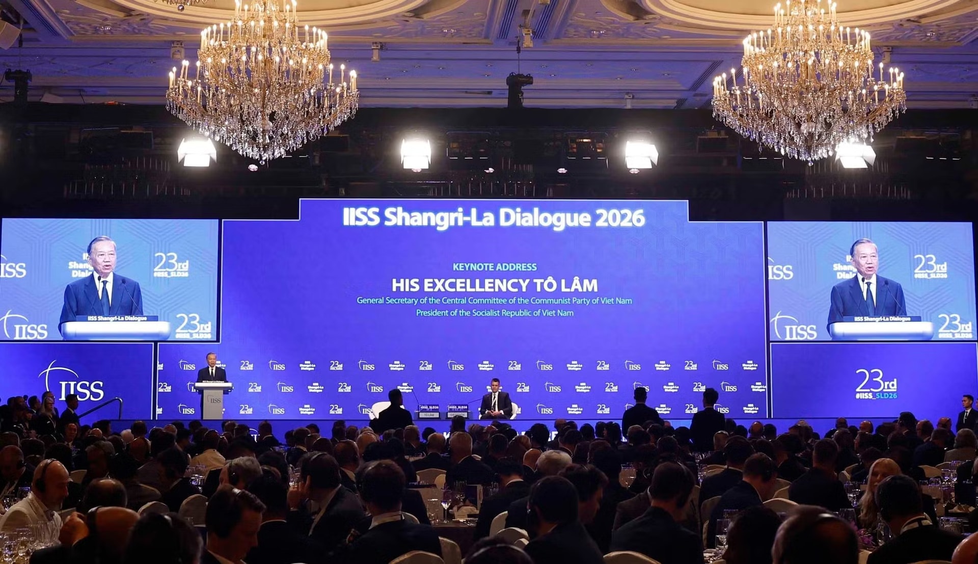 Tổng Bí thư, Chủ tịch nước Tô Lâm phát biểu dẫn đề tại Đối thoại Shangri-La lần thứ 23 và trả lời một số câu hỏi của đại biểu tham dự. Ảnh: TTXVN vna-potal-tong-bi-thu-chu-tich-nuoc-to-lam-phat-bieu-dan-de-tai-doi-thoai-shangri-la-lan-thu-23-8793645.jpg