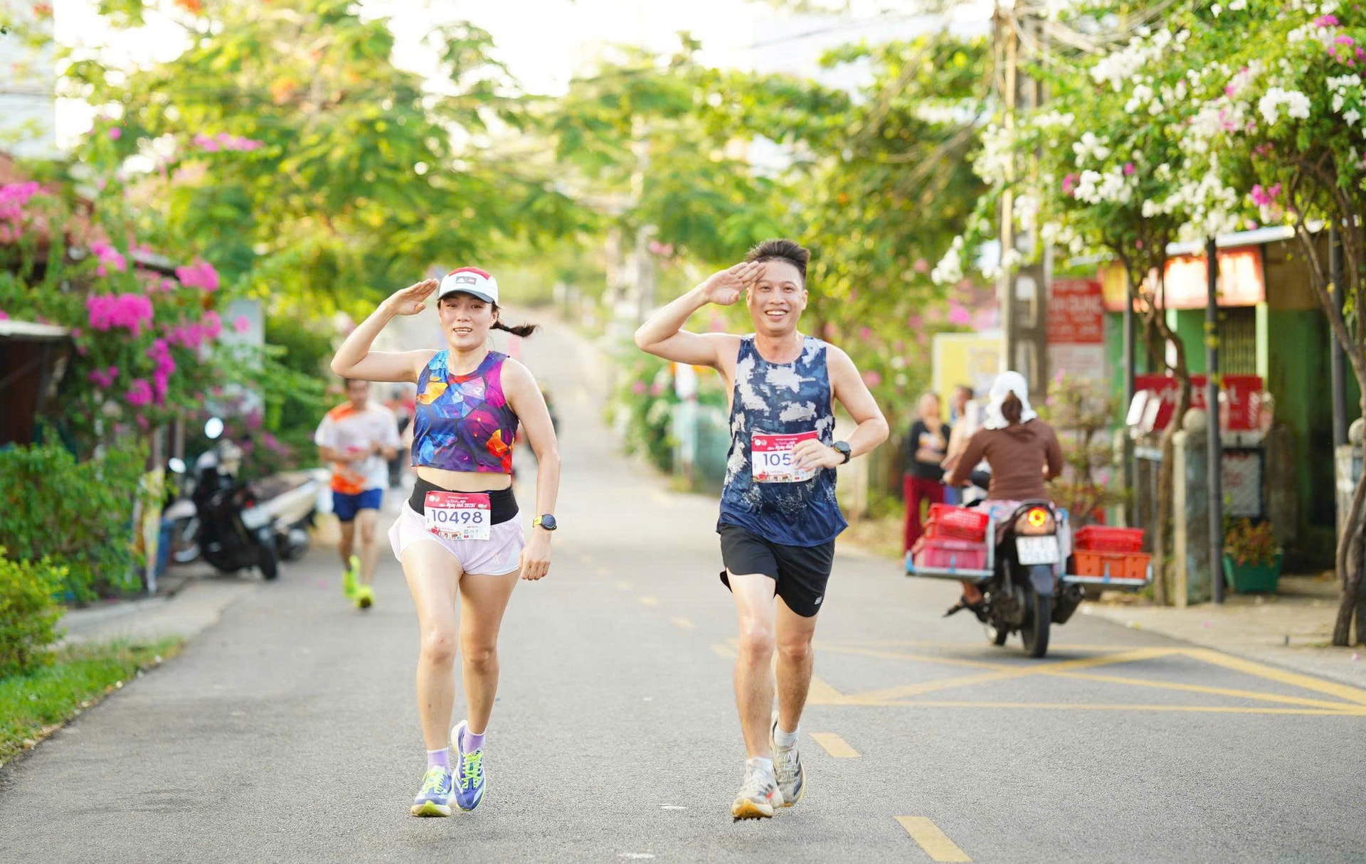 Các vận động viên chuyên nghiệp tạo khoảng cách khá xa với những vận động viên còn lại
