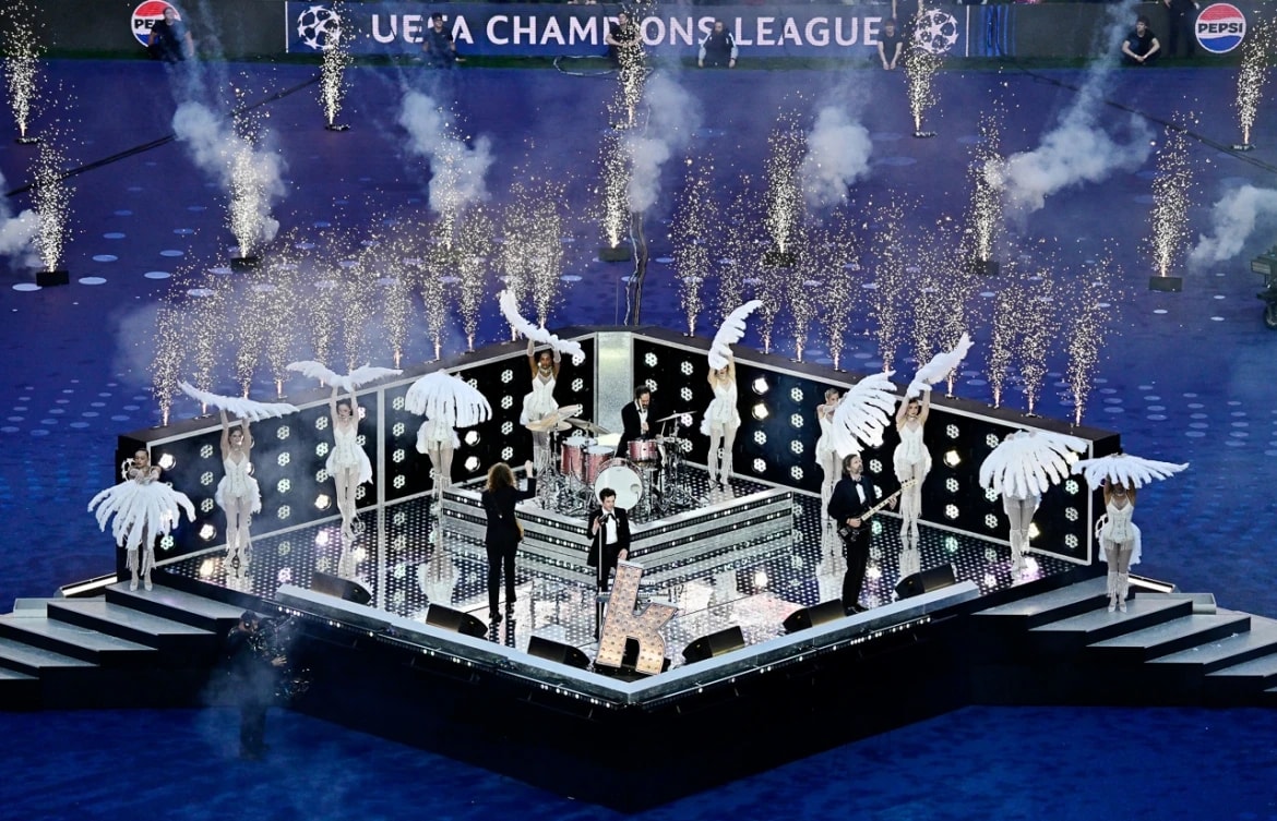 vuot qua arsenal tren loat luan luu, psg vo dich cup c1 chau Au mua giai 2025 26 hinh anh 52