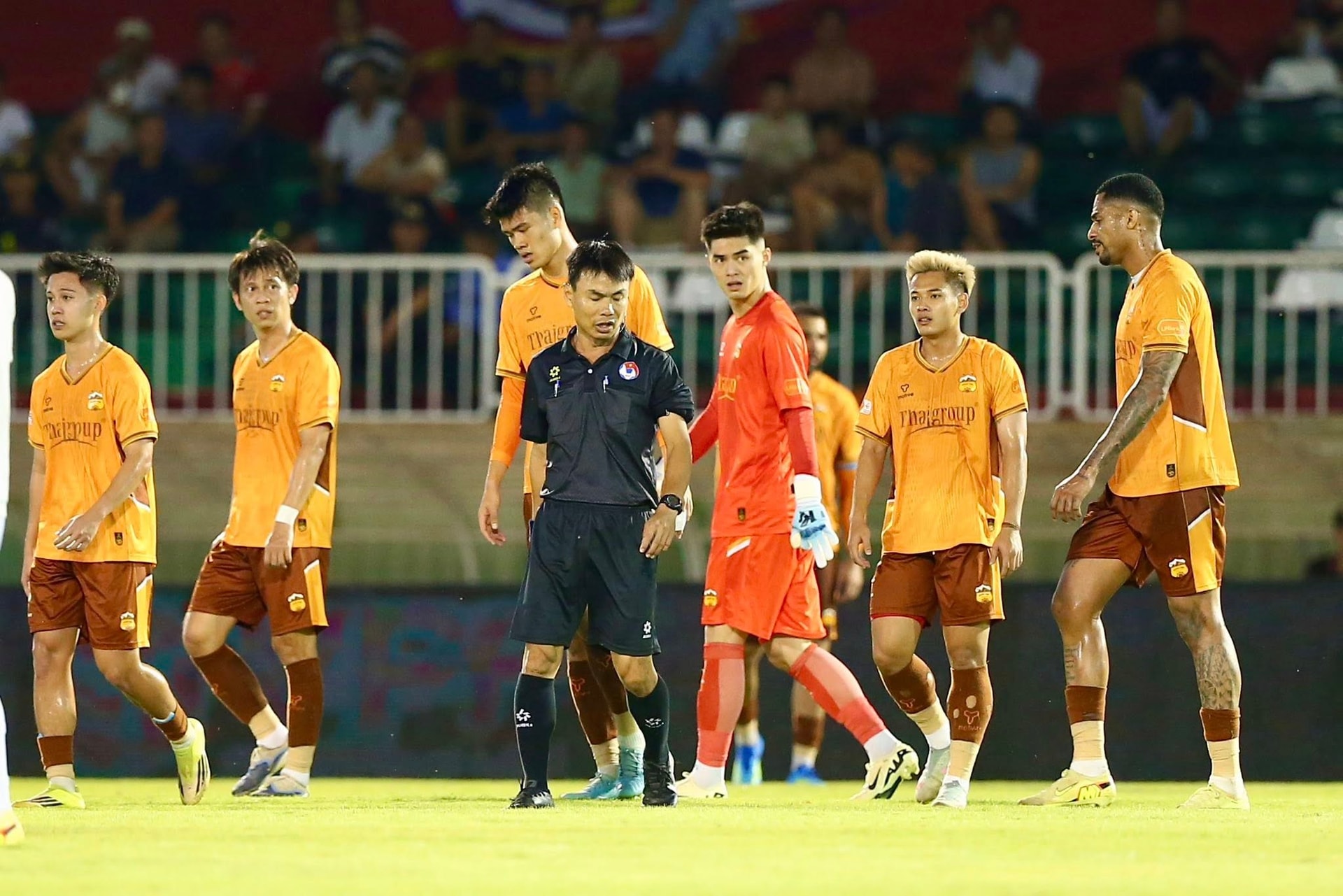 HAGL đứng thứ 10 chung cuộc tại V.League 1 2025/26.