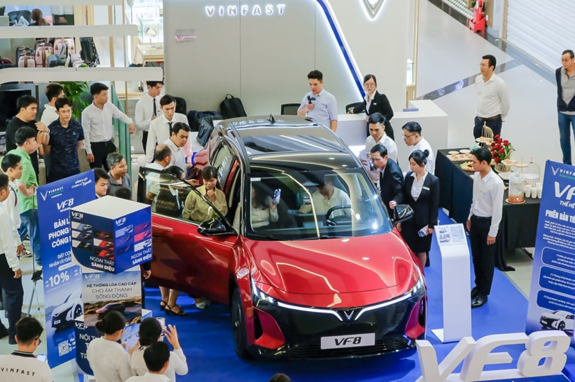 VinFast VF 8 thế hệ mới lập kỷ lục doanh số tại Việt Nam