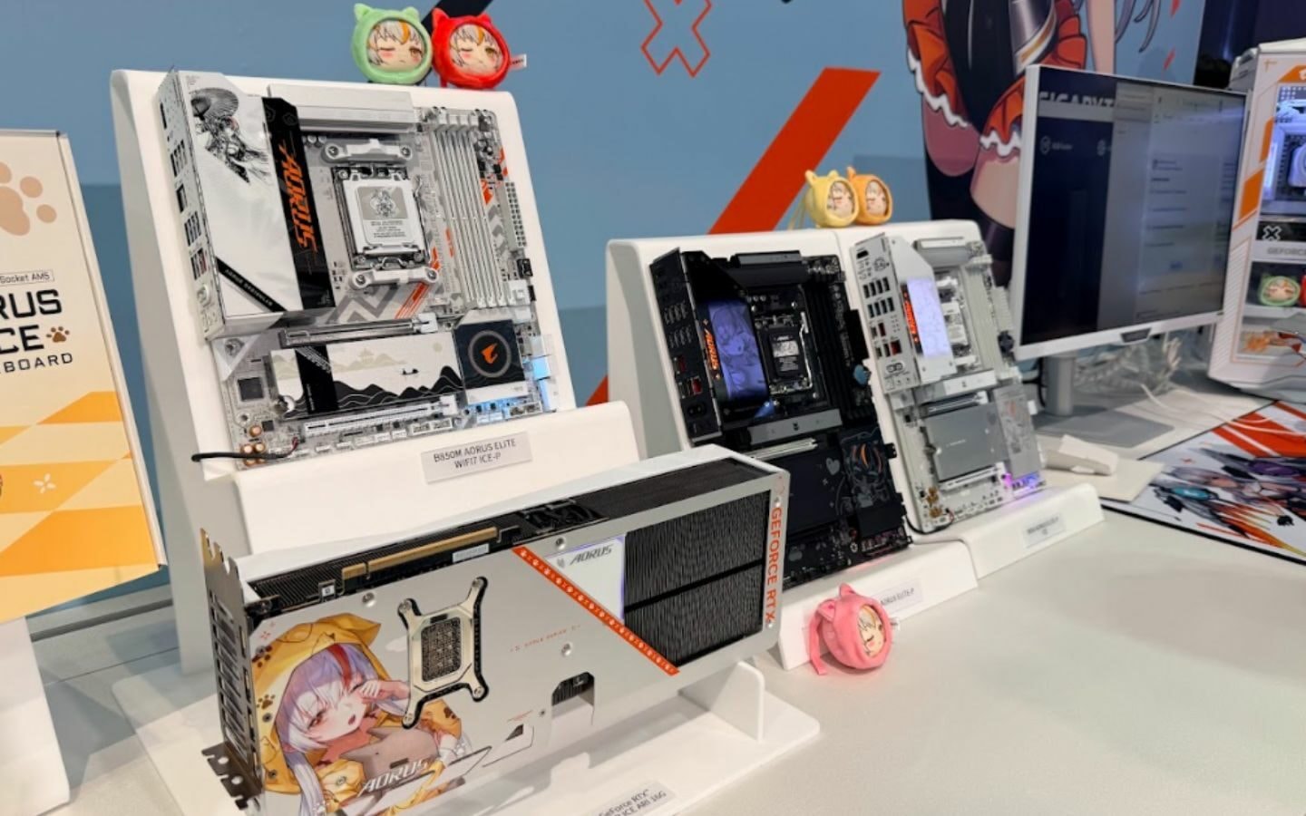 Khu vực giới thiệu giải pháp AI TOP dành cho các nhà phát triển và doanh nghiệp