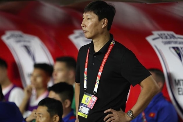HLV Kim Sang-sik và tuyển Việt Nam nhận được sự ủng hộ từ các câu lạc bộ tại V.League.