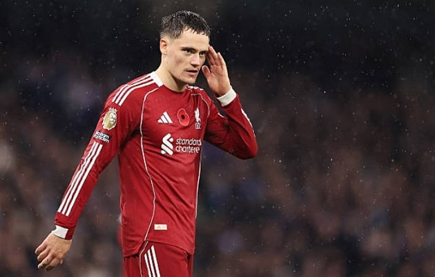 Tối ưu hóa khả năng của Isak và Wirtz là nhiệm vụ trọng tâm của tân HLV Liverpool.
