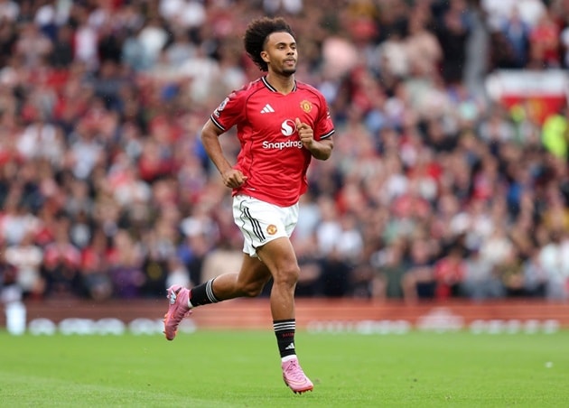 Tương lai của Joshua Zirkzee tại Old Trafford sẽ quyết định khả năng chiêu mộ Igor Thiago.