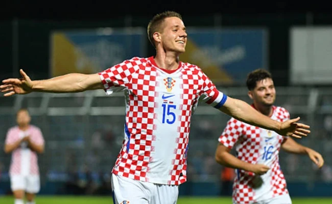 Mario Pasalic ghi bàn thắng quyết định ở phút bù giờ giúp Croatia giành chiến thắng
